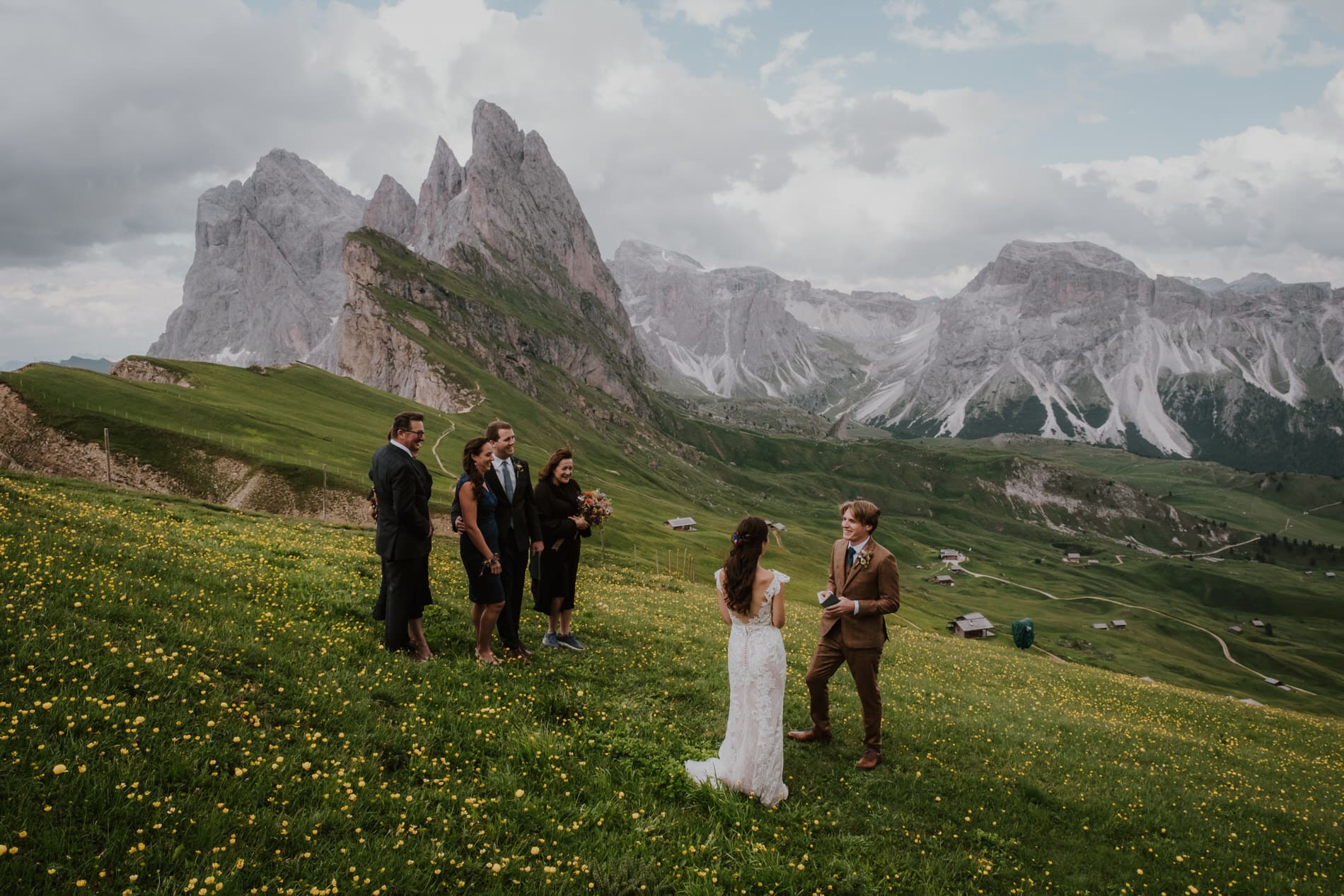 What Is an Elopement? Planning Your Dream European Elopement pic