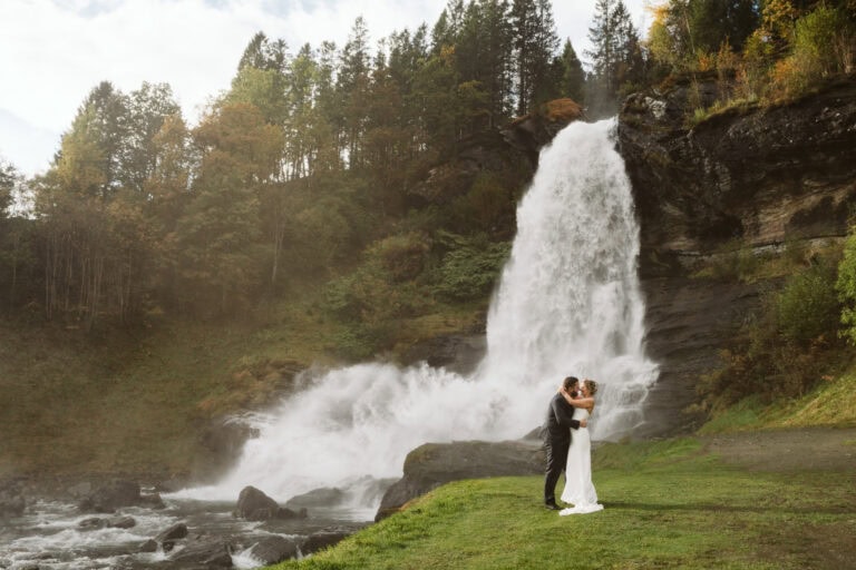 hardanger fjord elopement eikeneset 70 768x512