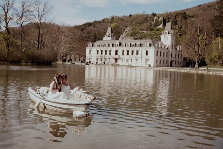 Celestial Picnic Elopement Inspiration Session At Castle Hernstein in Austria